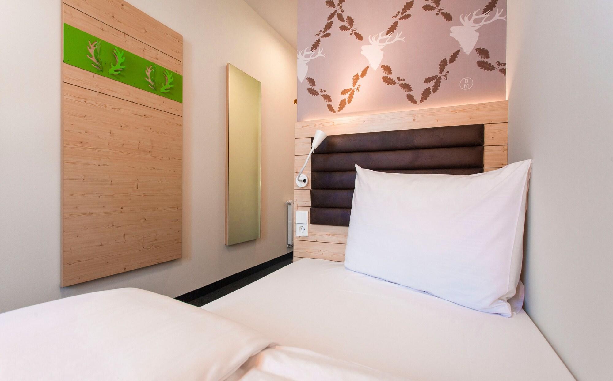 Coffee Fellows Hotel Muenchen-Freiham Esterno foto